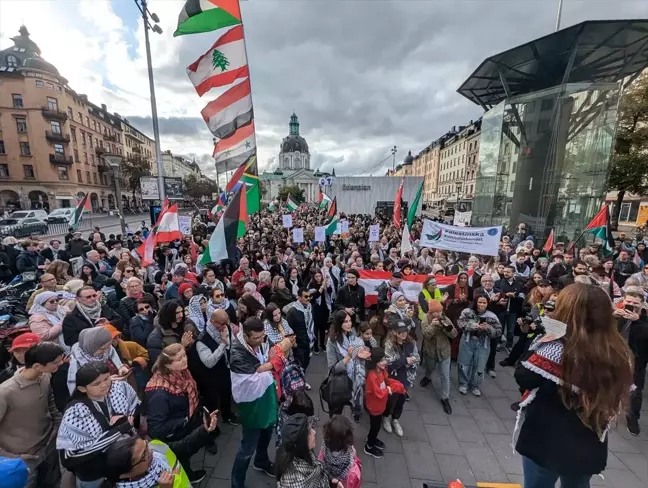 Stockholm'de İsrail'in Saldırıları Protesto Edildi