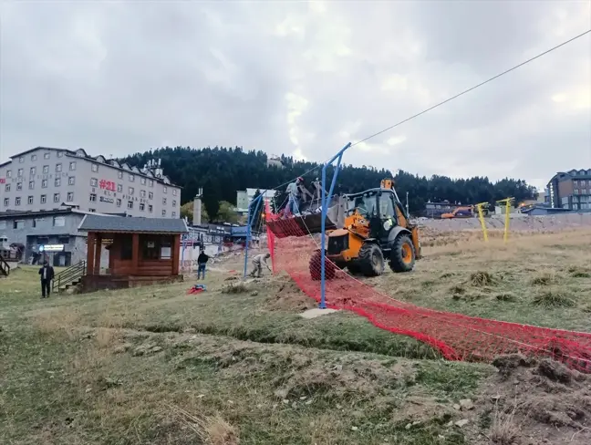 Erciyes AŞ'den Uludağ Kayak Merkezi'nde Pist Güvenliği Eğitimi