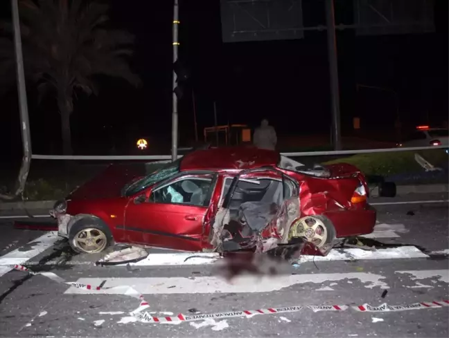 Antalya'da Trafik Kazası: 1 Ölü, 4 Yaralı