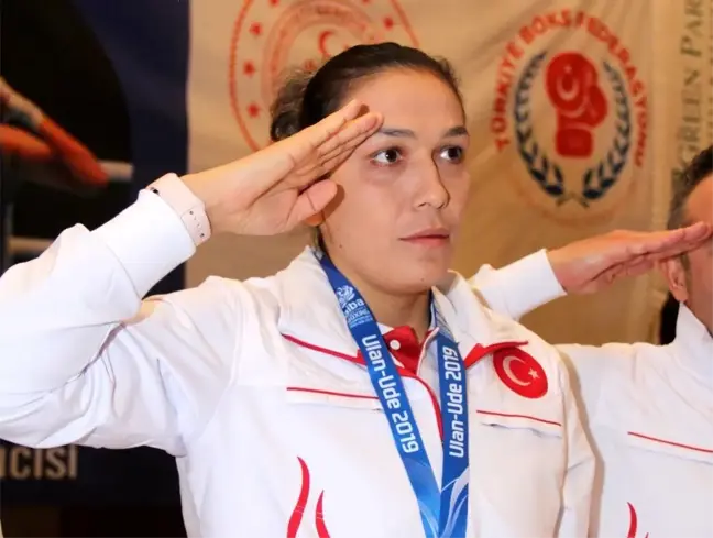 Elif Güneri: