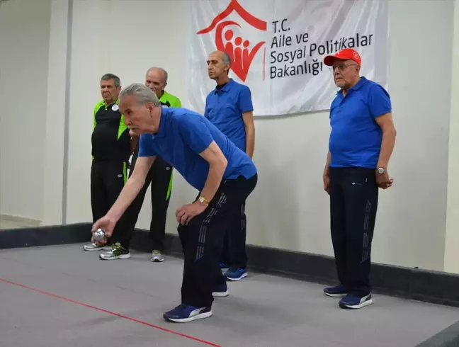 65 Yaş Üstü Profesyonel Yetişkin Gençler Bocce Ligi