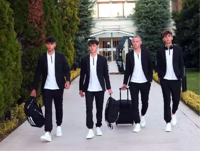 Beşiktaş, Hollanda'ya Gitti