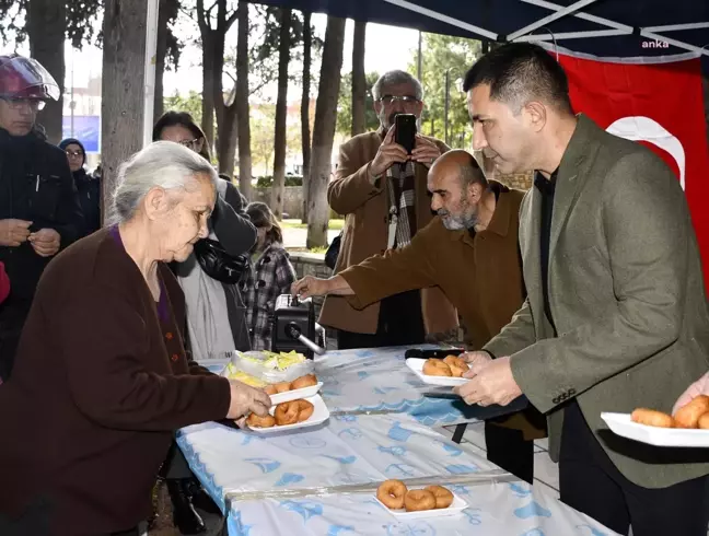Kuşadası Belediyesi Şehitler İçin Lokma Hayrı Düzenledi