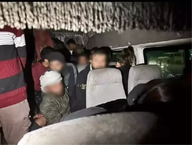 Konya'da 35 Suriyeli kaçak göçmen yakalandı