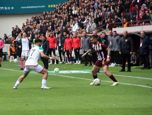 Elazığspor, Karşıyaka'yı 3-2 mağlup etti