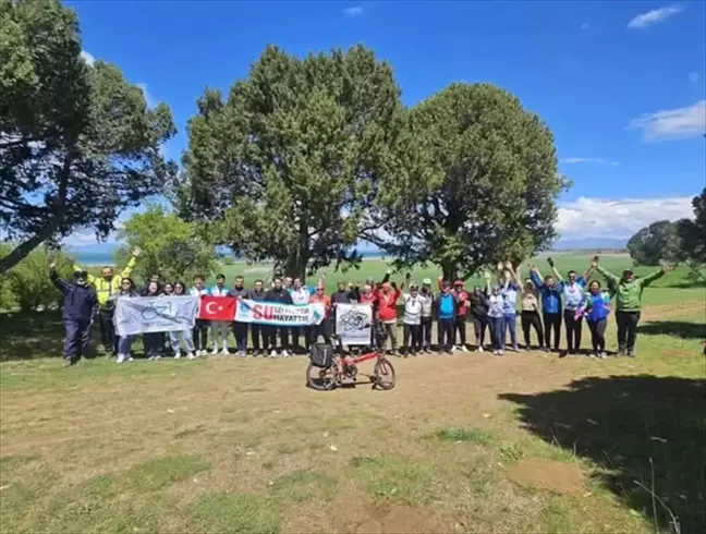 Beyşehir Gölü'nde Kuraklığa Dikkat Çekmek İçin Bisiklet Etkinliği