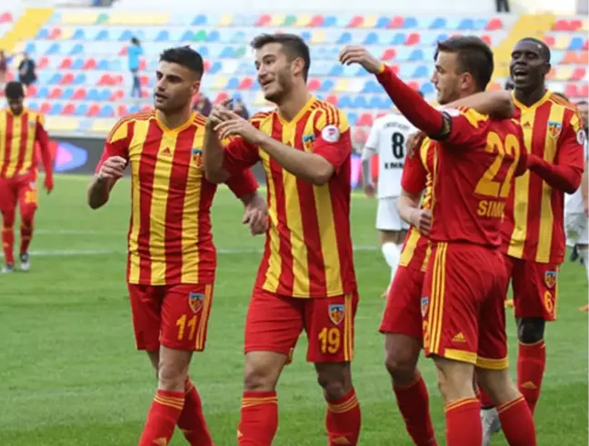 Kayserispor'da Belirsizlik Sürüyor