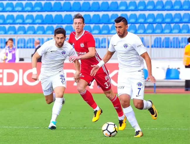 Süper Lig: Kasımpaşa: 1 - Demir Grup Sivasspor: 0 (İlk Yarı)