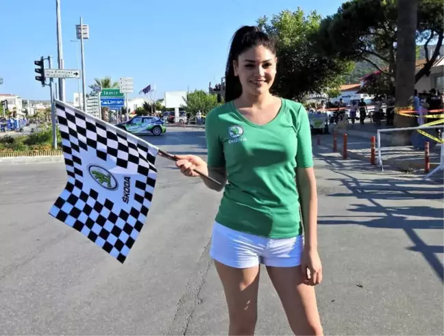 Ege Rallisi'nin Startı Seyirciye Görsel Şölen Yaşattı