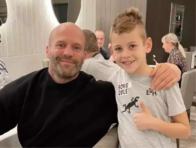 Aktör Jason Statham, kurşun geçirmez camlı villada kalıyor
