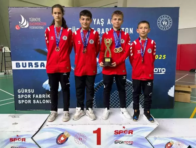 Erzincanlı Sporcular Badminton Şampiyonası'nda Başarı Elde Etti