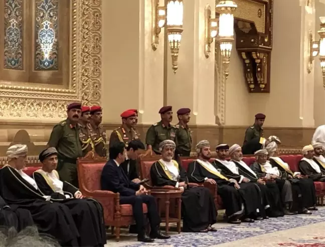 Japonya Başbakanı Abe, yeni Umman Sultanı ile görüştü