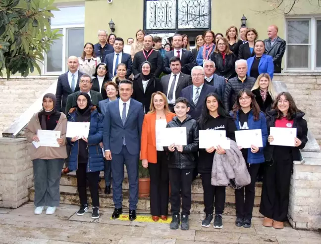 Denizli'de 'Verem Hastalığı ve Korunma Yolları' Konulu Yarışma Ödülleri Verildi