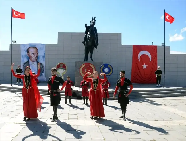 Sarıkamış'ta Kurtuluşun 104. Yıl Dönümü Törenle Kutlandı