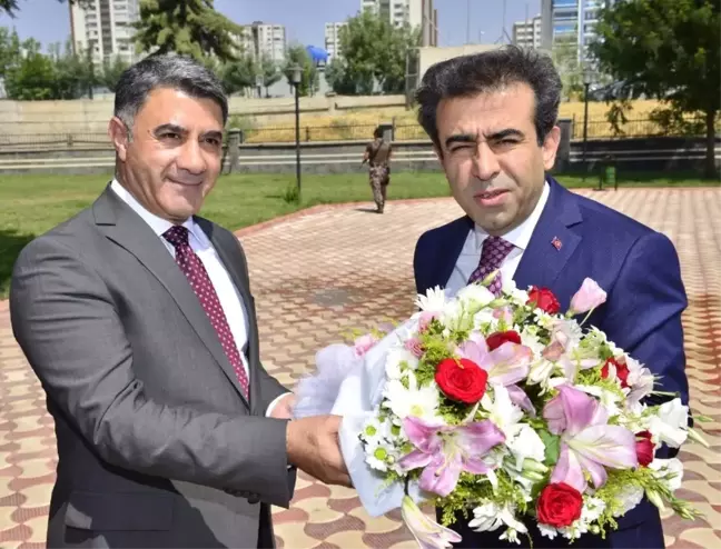 Vali Güzeloğlu, Dtb Başkanı Yeşil'den Brifing Aldı