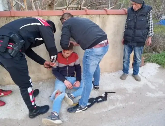 Köpeğe çarpmamak için manevra yapan motosiklet kaza yaptı: 1 ağır 2 yaralı