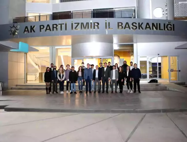 Üniversite gençliği sordu, Başkan Sürekli yanıtladı