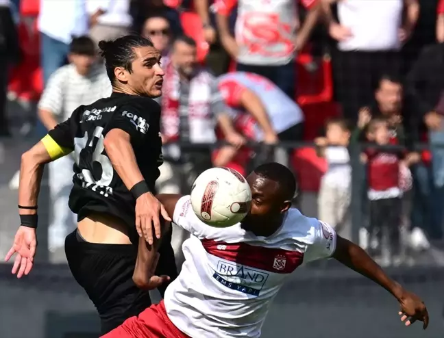 EMS Yapı Sivasspor, Siltaş Yapı Pendikspor'u 3-2 Mağlup Etti