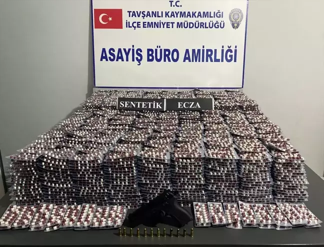 Tavşanlı'da Uyuşturucu Operasyonu: 58 Bin Sentetik Ecza Ele Geçirildi