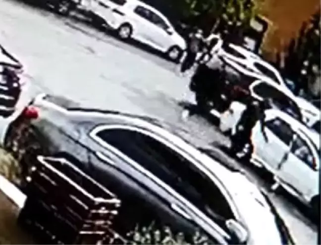 Son Dakika | Denizli'de, doktora çalıştığı hastane önünde bıçaklı saldırı (2)