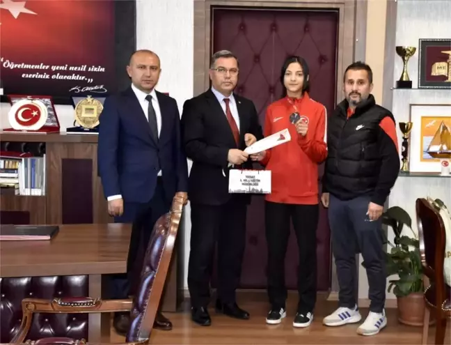 İrem Örül, Avrupa Yıldızlar Taekwondo Şampiyonası'nda Bronz Madalya Kazandı