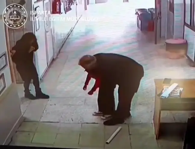 Heimlich Manevrası ile Öğrenciyi Kurtaran Öğretmene Teşekkür
