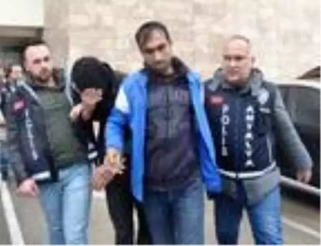 İlişki için anlaştı, dövülüp parası alındı
