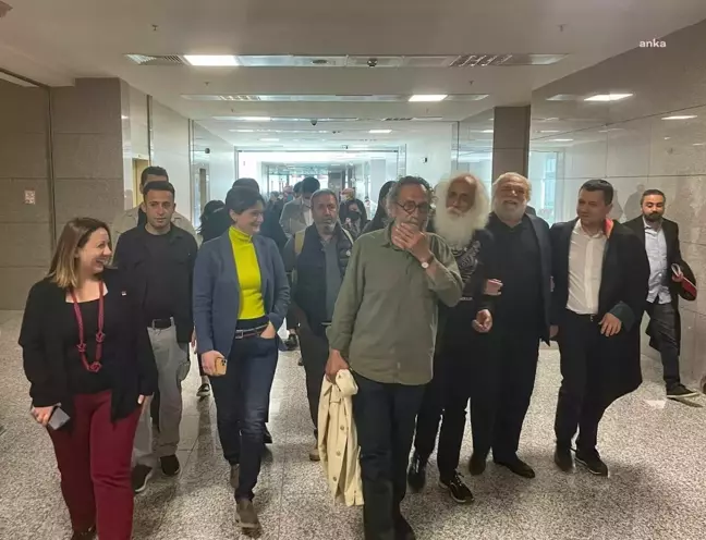Eşber Yağmurdereli