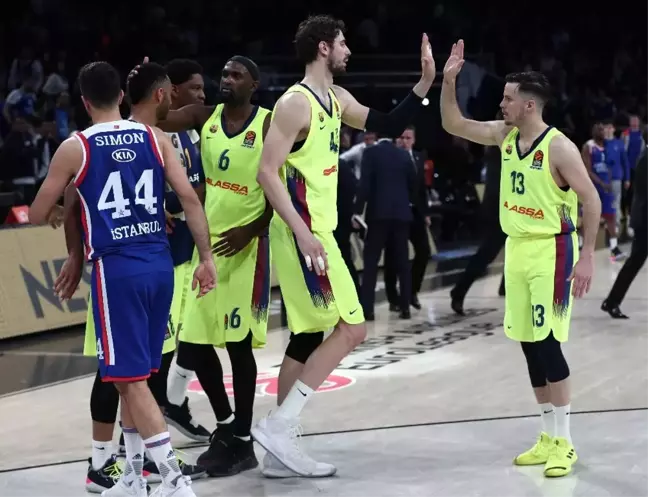 Anadolu Efes, Barcelona'yı Deplasmanda Ezdi Geçti