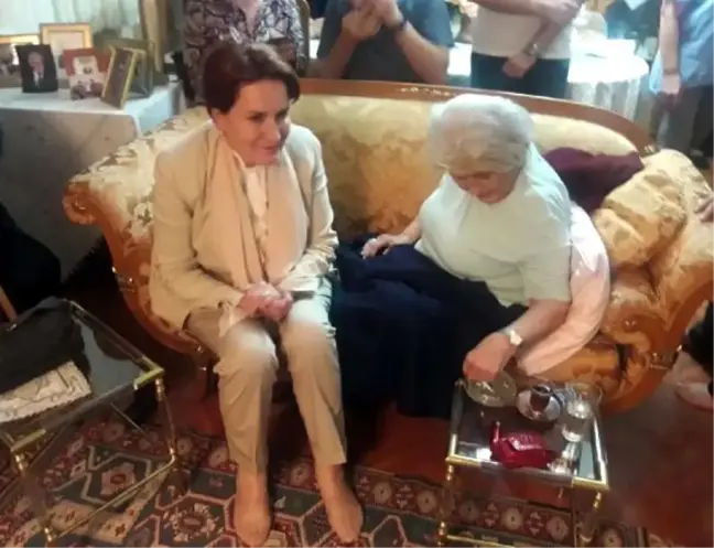 Akşener'den tarihçi prof. dr. kafalı'nın ailesine taziye ziyareti