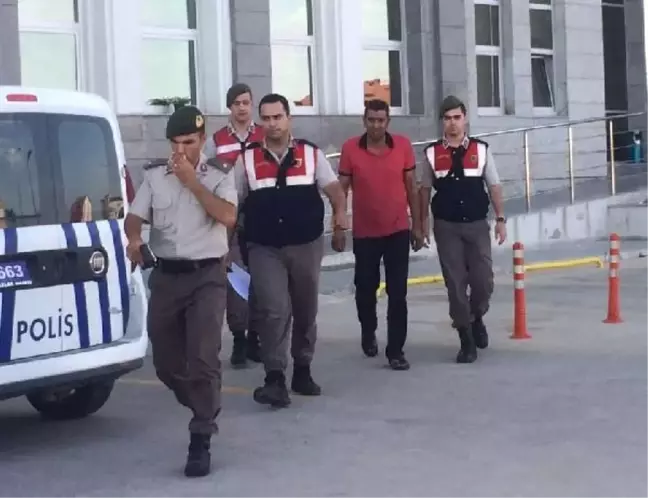 Tatil Dönüşü Kazada Ölen 6 Kişilik Gurbetçi Ailenin Cenazeleri Gaziantep'e Getirildi (4)
