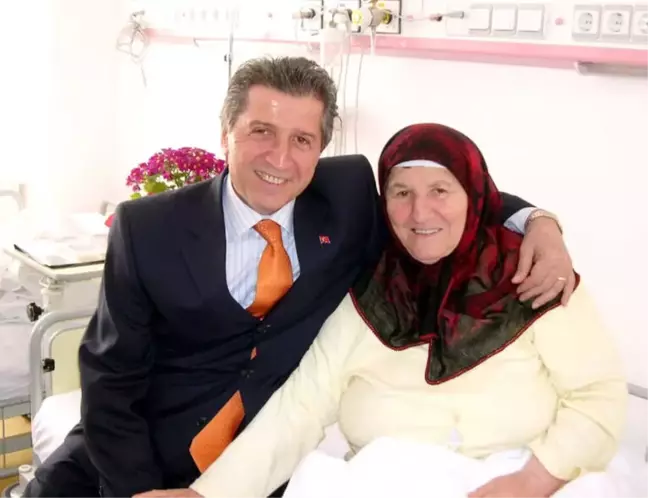 Eski TBMM Başkanı Köksal Toptan'ın Annesi Son Yolculuğuna Uğurlandı