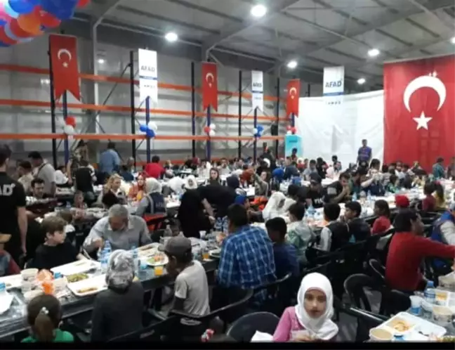 Afad Başkanı Mehmet Güllüoğlu, Suriye'de Ziyarette Bulundu