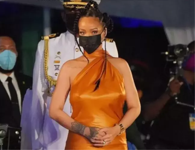 Rihanna hamile mi? Bağımsızlığını ilan eden Barbados'un kahramanı seçilen Rihanna'nın sevgilisi kim? Rihanna'nın neden hamile olduğu düşünülüyor?
