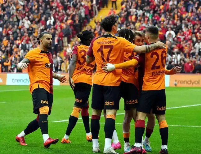 Galatasaray'da derbide hedef 3 puan