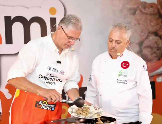 Bursa Büyükşehir Belediyesi Gastronomi Tırı Mudanya'da Lezzetleri Tanıttı