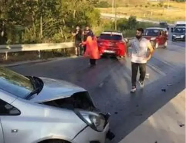 Silivri'de zincirleme trafik kazası: 18 yaralı