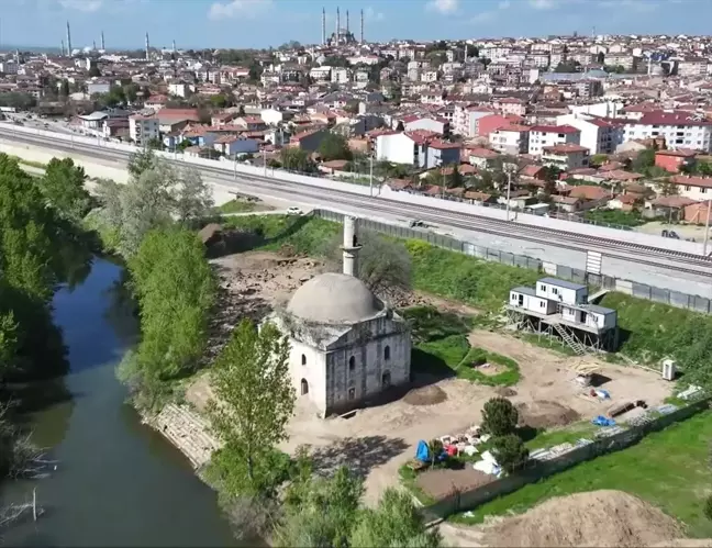 Evliya Kasımpaşa Camisi'nde Restorasyon Çalışmaları Devam Ediyor