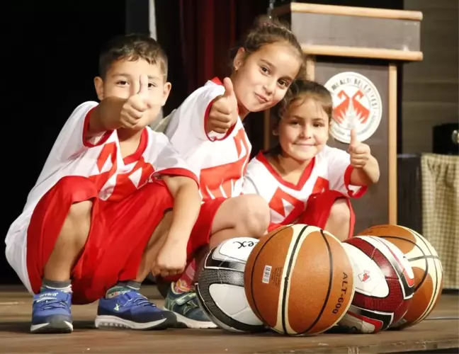 Döşemealtı'nda Yaz Kurslarına Görkemli Kapanış