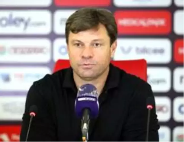 Son dakika spor: Samsunspor Teknik Direktörü Sağlam: