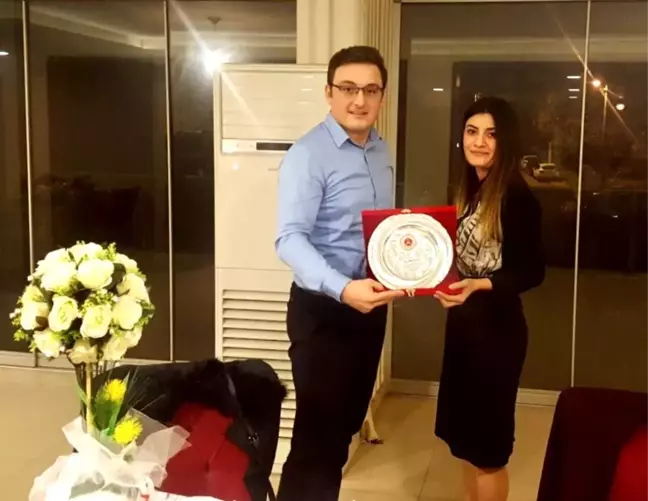 Sarıgöl'de Bayan Hakime Veda Yemeği