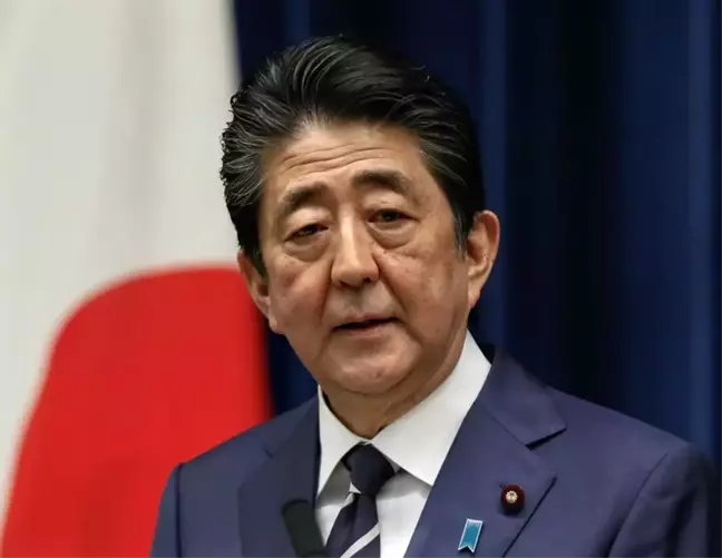 Japonya Başbakanı Abe'nin korona virüsü mesaisi