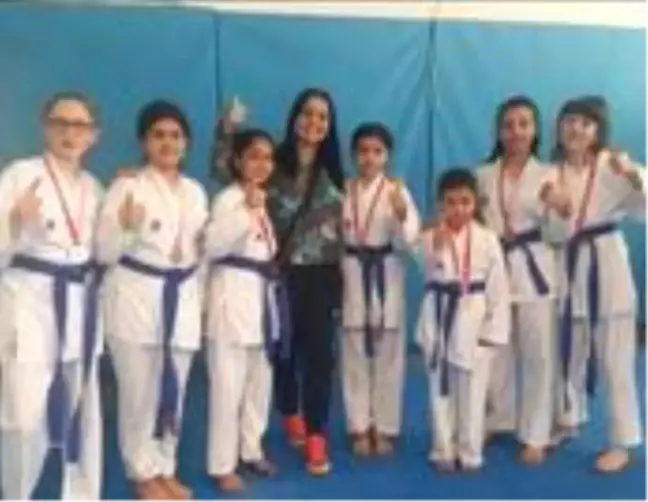 Şuhut'lu karateciler madalyalara doymuyor