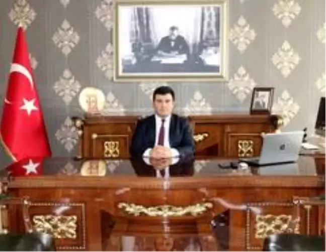 Horasan Kaymakamı Burak Dertlioğlu göreve başladı
