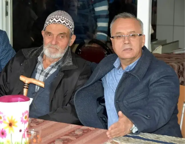 Yol İçin Arazisini Bağışladı