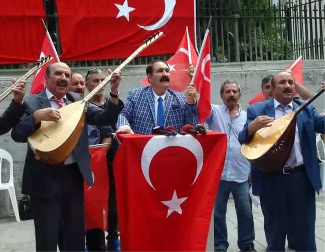 Halk Ozanları ABD'yi ve Doları Protesto Etti
