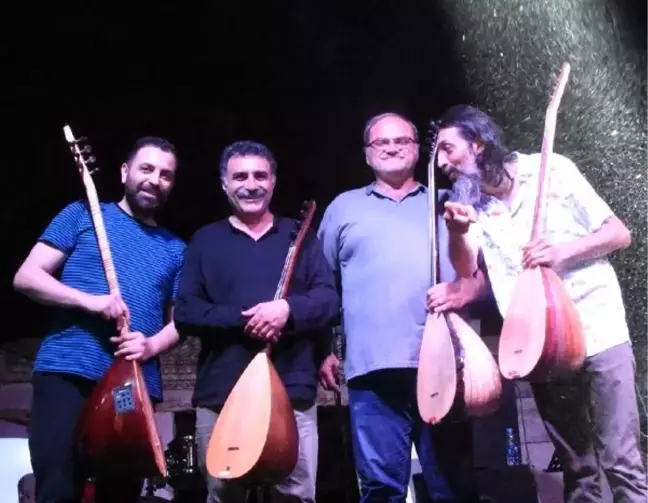 Bin yıllık Antik Tiyatro'da türkü şöleni