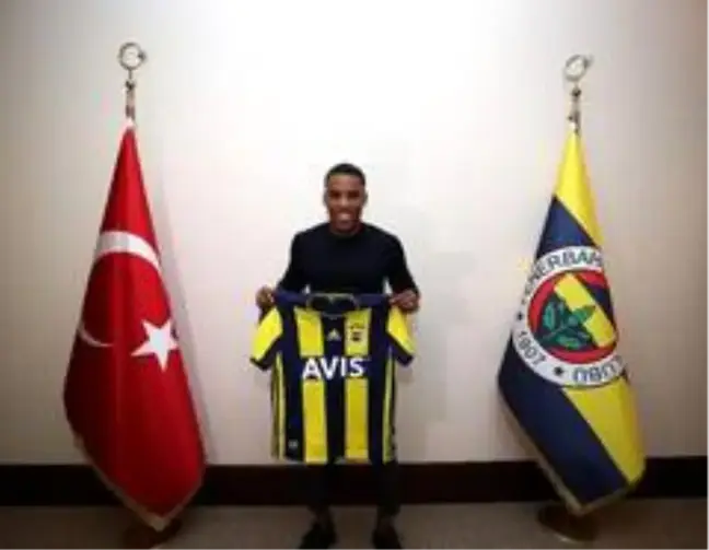 Garry Rodrigues'den 175 aileye gıda yardımı