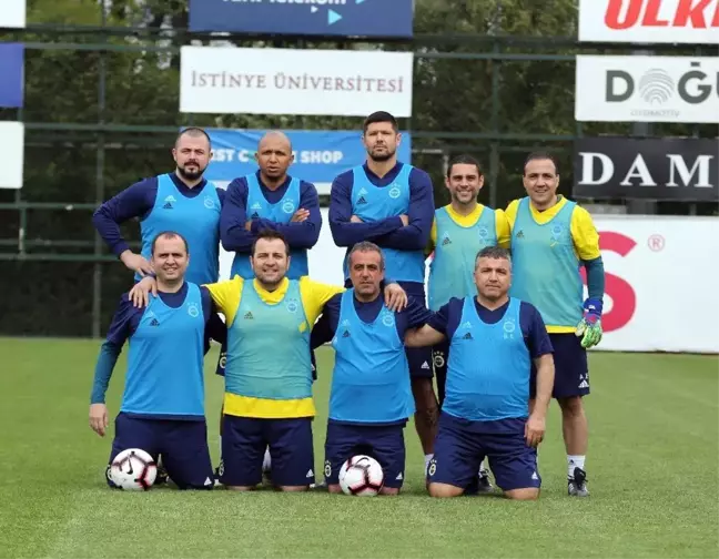 Fenerbahçeli Eski Futbolcular Maç Yaptı