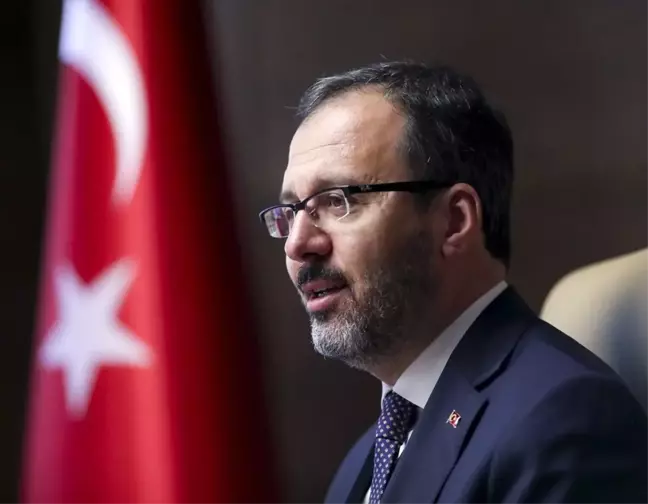 Bakan Kasapoğlu'ndan Yasemin Can'a tebrik
